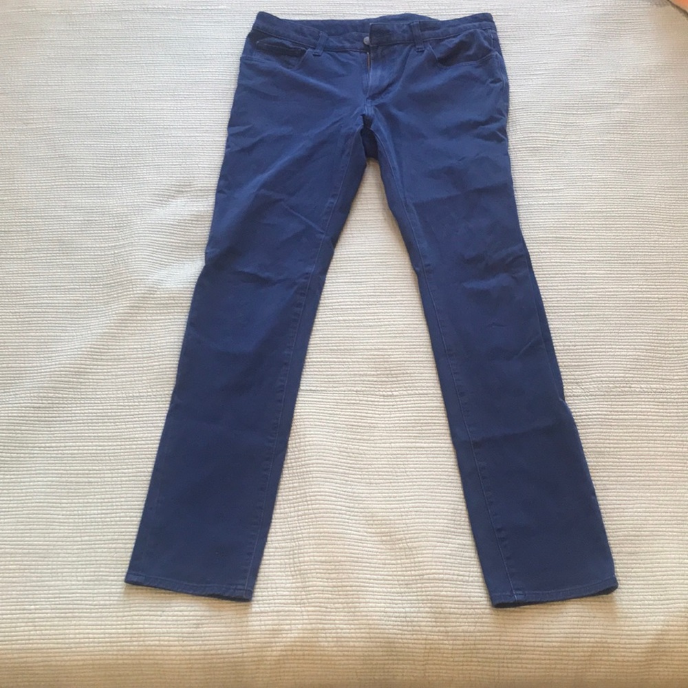 Blue uniqlo men’s slim fit colored jeans